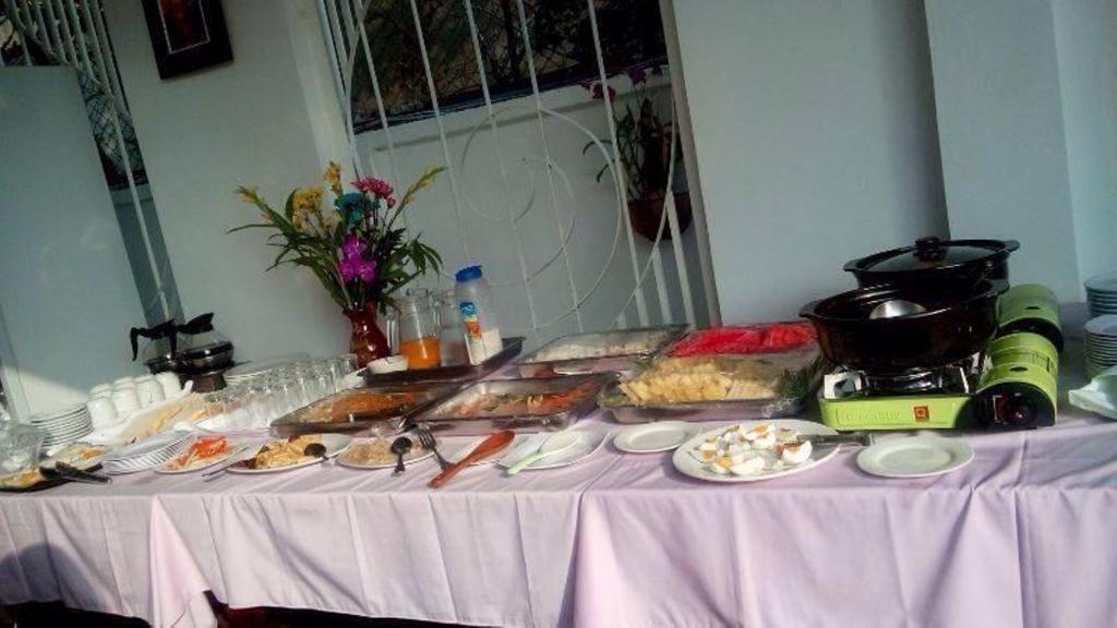 Ropanha Boutique Hotel Sihanoukville Eksteriør bilde