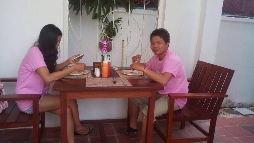 Ropanha Boutique Hotel Sihanoukville Eksteriør bilde