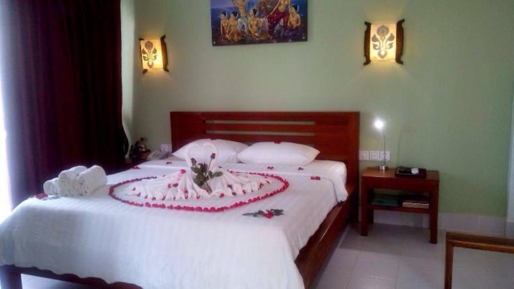 Ropanha Boutique Hotel Sihanoukville Eksteriør bilde