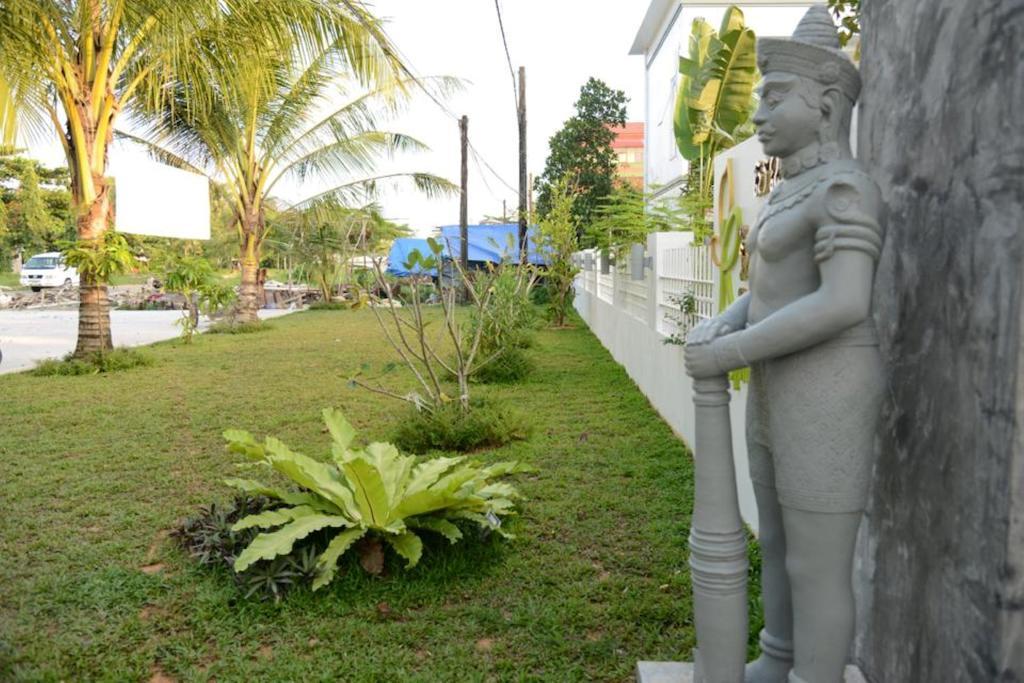 Ropanha Boutique Hotel Sihanoukville Eksteriør bilde