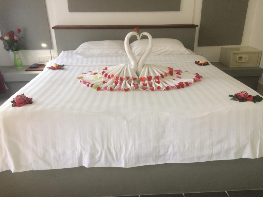 Ropanha Boutique Hotel Sihanoukville Eksteriør bilde