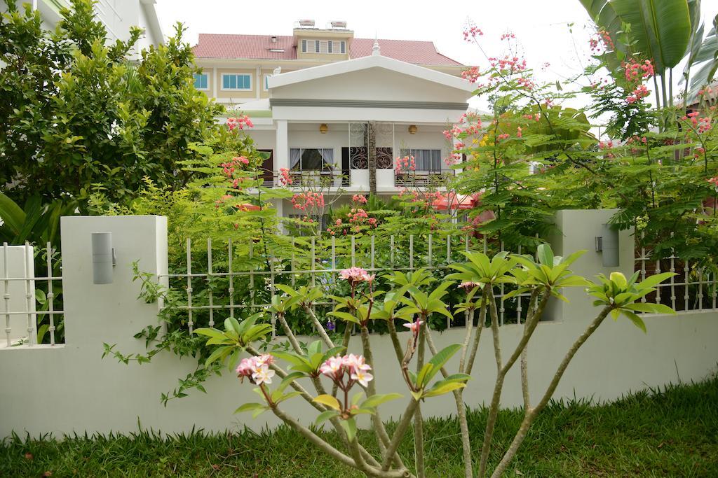 Ropanha Boutique Hotel Sihanoukville Eksteriør bilde