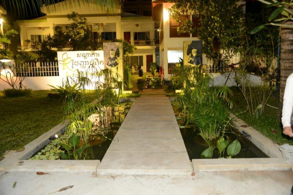 Ropanha Boutique Hotel Sihanoukville Eksteriør bilde